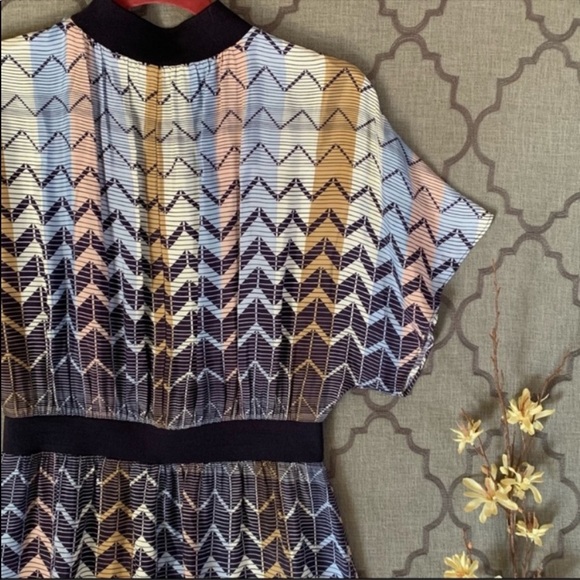 🎀NWT🎀Ted Baker Sporty-Chic 70’s Insp. Geometric Print Mock Neck Midi Dress - Picture 9 of 16